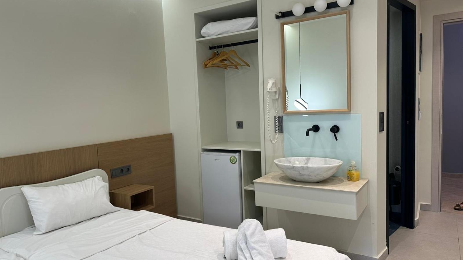 Anemos Otel Agía Triás Dış mekan fotoğraf
