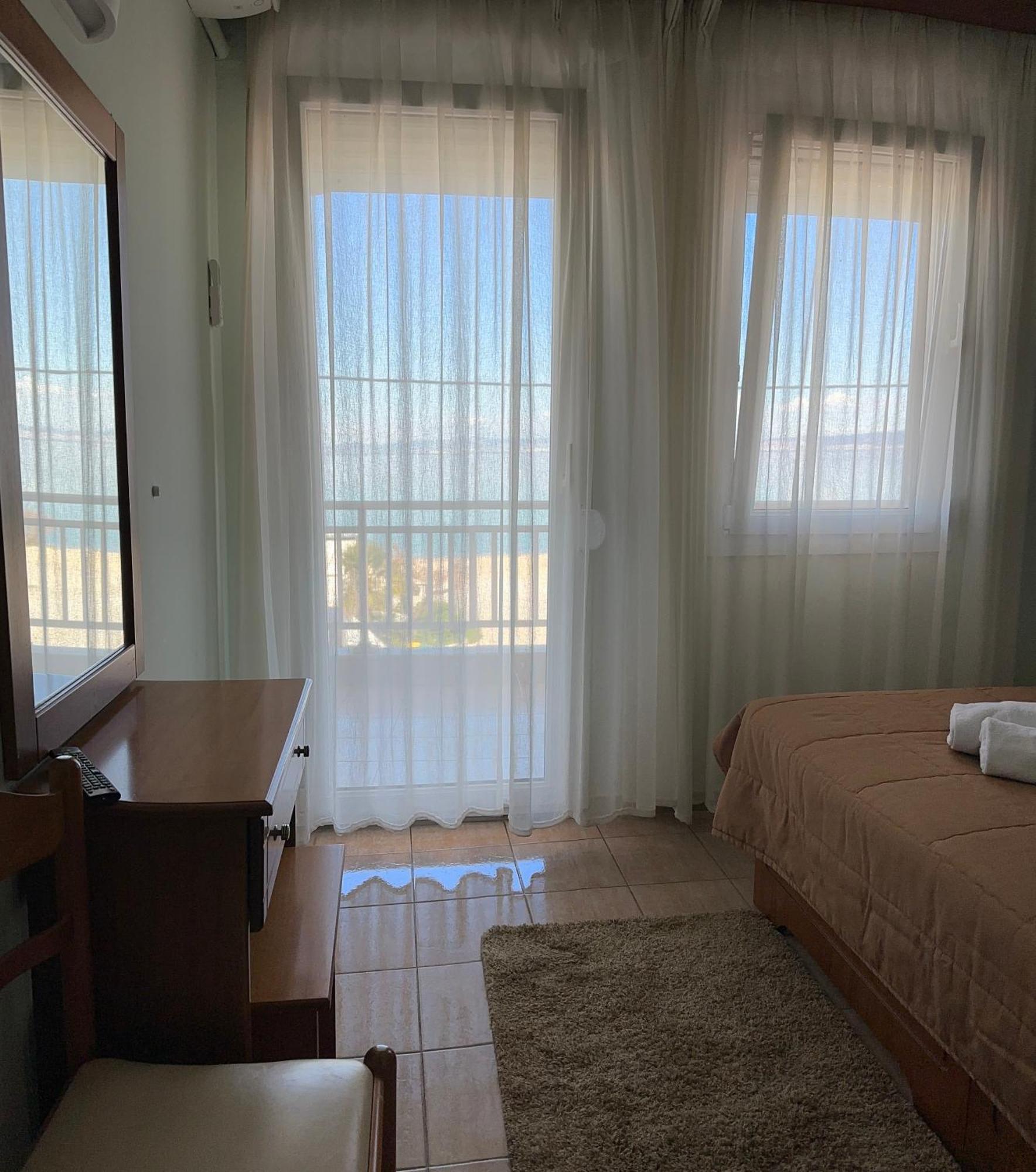 Anemos Otel Agía Triás Dış mekan fotoğraf